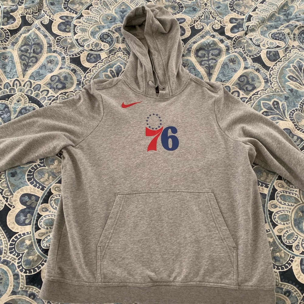Nike Sixer’s Hoodie - Gray - Men’s XL